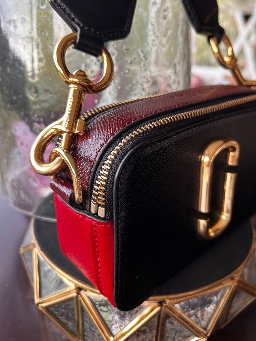 Marc Jacobs Snapshot Crossbody Camera Bag in Black / Red Colorway EUC